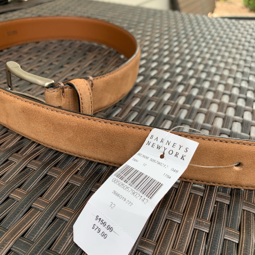 Barney’s men’s belt - size 32 - fits smaller